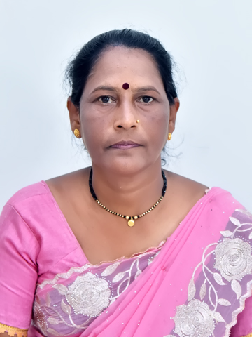 सचिव सौ. निर्मला राजु कमाले